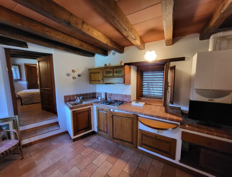 Appartement Terra in Toscane voor twee personen met privéterras, zwembad en wifi