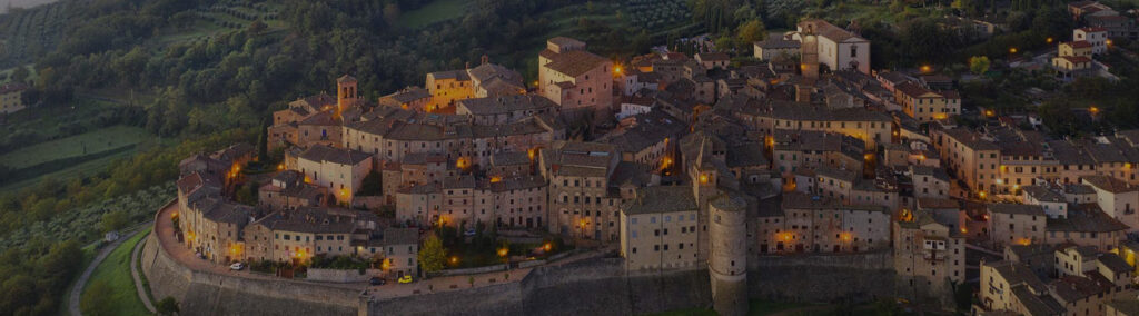 Panoramisch uitzicht bij Anghiari in Toscane