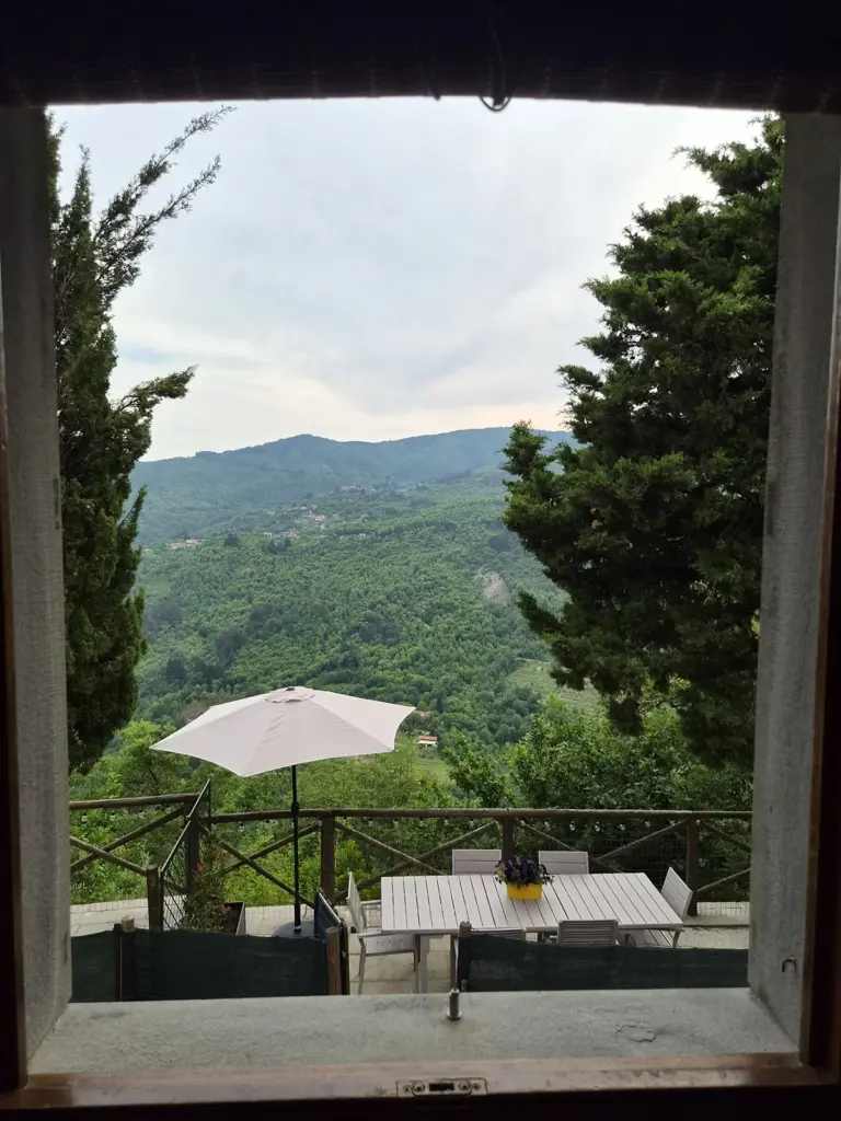 Uitzicht over de Toscaanse heuvels vanaf Borgo Vista Serena
