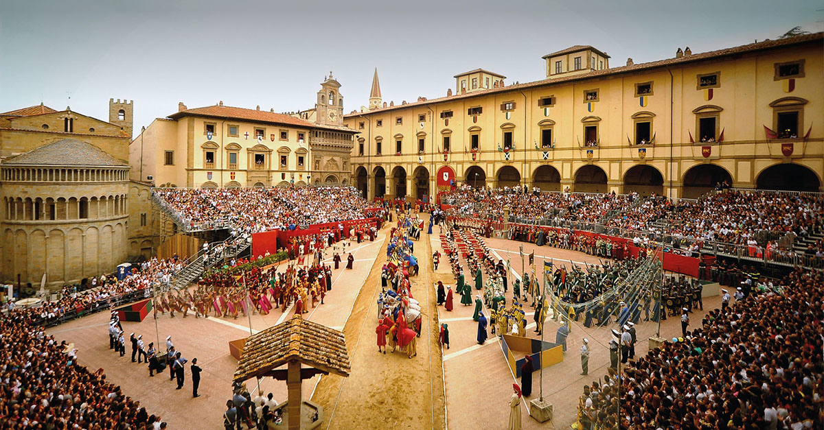 Giostra del Saracino historisch evenement in Arezzo Toscane