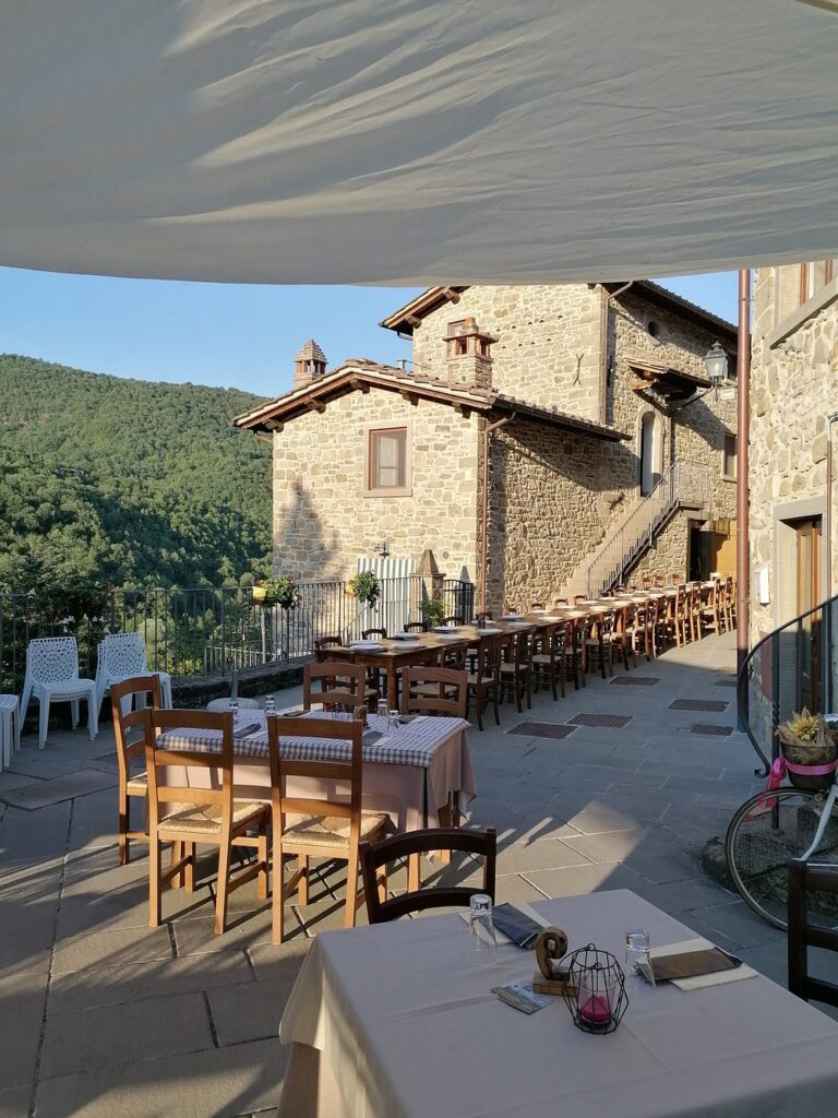 Privéterras van Appartement Terra met uitzicht over Toscane